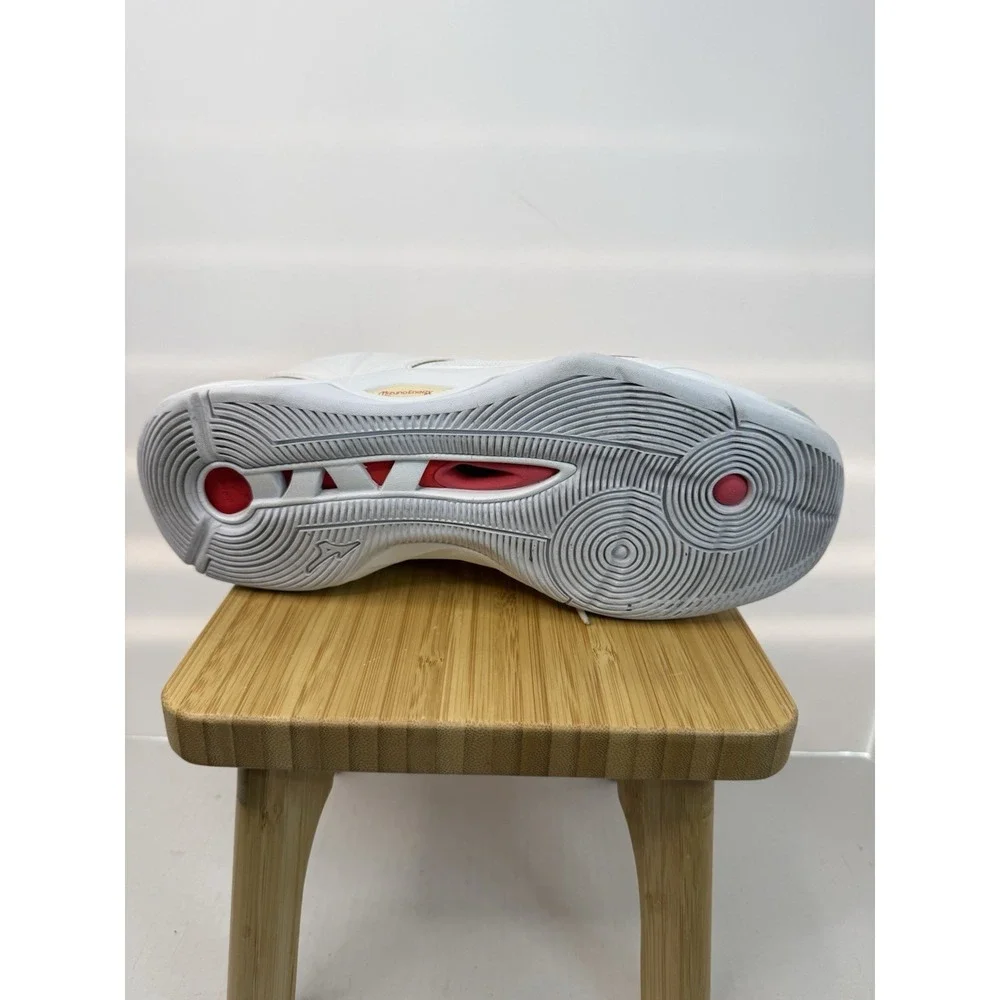 Mizuno Women's Wave Momentum 2 Volleyball Shoes Size 8 Red White Sneaker